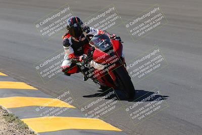 media/Oct-09-2022-SoCal Trackdays (Sun) [[95640aeeb6]]/Bowl (1015am)/